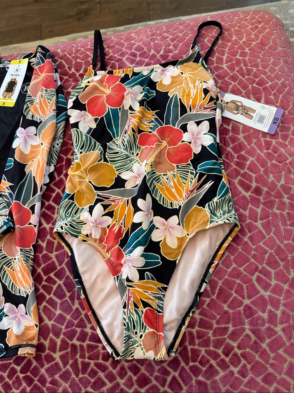 Hurley Black Floral Tropical One-Piece Swimsuit with rash guard NWT